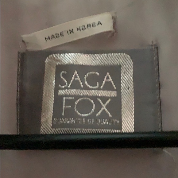 SAGA FOX furs - Picture 2 of 2
